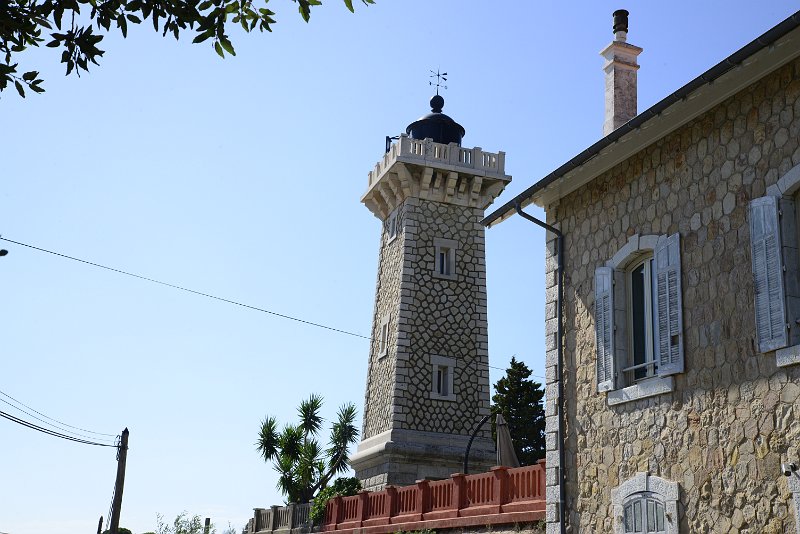 _DSC4791.JPG - Lighthouse of Vallauris.... far away from the coast. up a hill instead