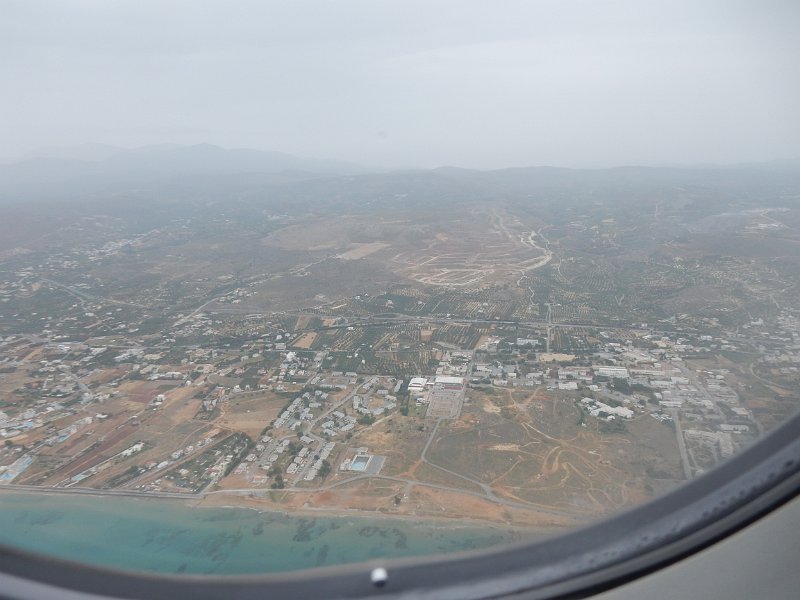 DSCN0051.JPG - final approach, heraklion, crete