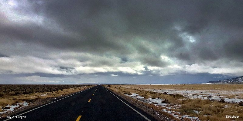 Horizonte 188.jpg - made along one of the lonliest road in the United Stateson a cloudy and desolate day. Oregon Hwy 205 connects Burns, Oregonand Winnemucca, Nevada and crosses a huge, empty landscape withinthe Great Basin. You may drive for 20 min without meeting anotherroad-user. Happy if your fuel-tank is full...   click here for Google Maps View   Position (camera): N42°09'25" W118°36'11", elev. 1290m/4245ft Camera: Lumix TZ20, date: 24/10/2012, 13:28 local