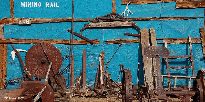 Horizonte 226.jpg - the "museum" in the ghost town of Austin, Nevada,containing lots of old mining- and logging tools from the earlytimes when Austin was in it's heydays around the 1870's. Austinis situated along Hwy 50 - "the lonliest Higway in United States".   click here for Google Maps View   Position: N39°29'35"/W117°04'18", elev 2000m/6580ft Camera: Nikon D50, zoom at 46mm, date: 01/04/2007, 09:34 am local