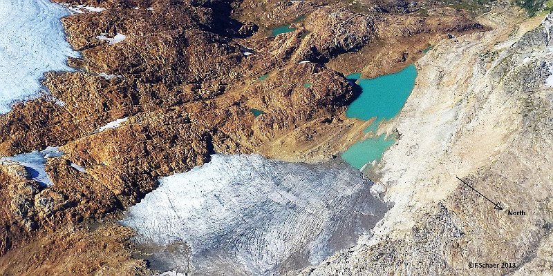 Horizonte 257.jpg - made on a 1 hr-scenic-flight over Wells Gray Park in BC, Canada.The small piece of ice and the blue lake are the remains of the once by farbigger western part of the Braithwaite-Glacier. Since my first flights inthe late 1980's the influence of Global Warming were immense.   click here for Google Maps View   Position (Google Earth): N 52°31'01"/W 120°05'35", elev.lake 2020m/6650ft Camera: Panasonic Lumix TZ20, date: 09/09/2013, time: 11:15 Pacific-Daylight