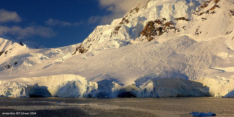 Horizonte 47.jpg - a small part of the Antarctic Peninsula seen from the MS "Ushuaia" in the late evening.   click here for Google Maps View   Position: S 64°54'14" W 63°01'32" at Sea Level Camera: Panasonix Lumix TZ41 at 12mm, 1/100 f8.0