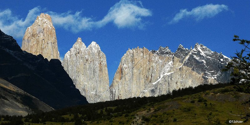 Horizonte 58.jpg - made in "Parque Naçionales Torres del Paine" in the very south chilenian part of Patagonia in the early morning. I still remember our long walks and climbs in this simply wonderful rugged surrounding.   click here for Google Maps View   Position (camera): S50°57'58" W72°52'00" elev. 140m/460ft (!) Camera: Panasonic Lumix TZ41