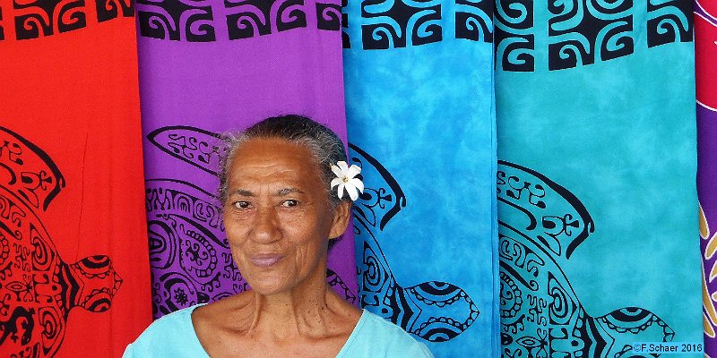 Horizonte 616.jpg - made on the public Market in Papeete, (Tahiti) on another Visit in French Polynesia.Position: W 149°34'/S 17°55' Date: 02.04.2016, Panasonic TZ41
