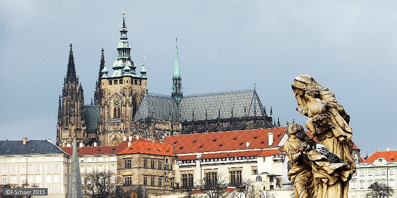 Horizonte 68.jpg - shows the St.Veits Dome within the Hradschin, the immense castle high above the old city and the River Moldau. The construction started 1344 and was finally finished and inaugurated 1929 after 585 years!    click here for Google Maps View   Position (Dome): N50°05'27" E14°24'02" Elevation 310m/1000ft Camera: Panasonic TZ41