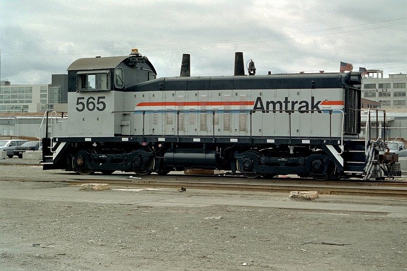 AMTRAK565_1.jpg