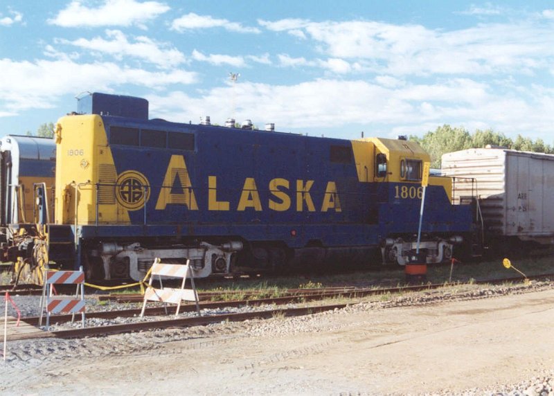 ARR1806_1.jpg - gp7u #1806, scrapped in 2012