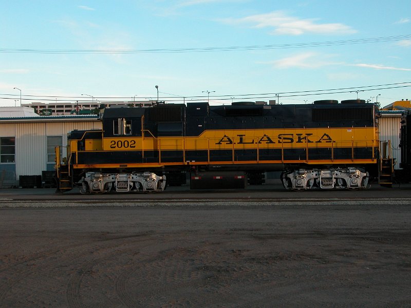 ARR2002_1.jpg - gp38-2 #2002, still in service in 2013