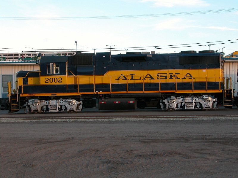 ARR2002_2.jpg - gp38-2 #2002, still in service in 2013