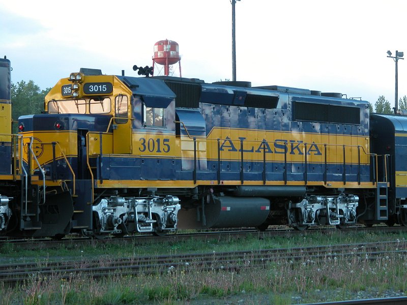 ARR3015_2.jpg - gp40-2 #3015, still in service in 2013