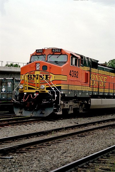BNSF4392_4.jpg