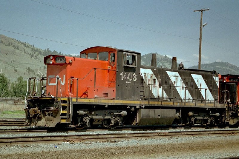 CN1403_2.jpg
