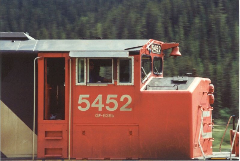 CN5452_2.jpg