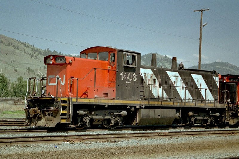 CN1403_2.jpg