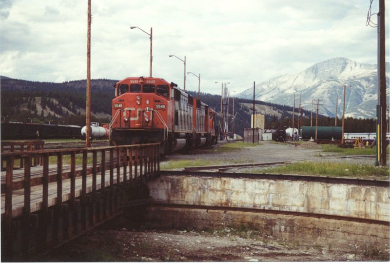 CN5549_2.jpg