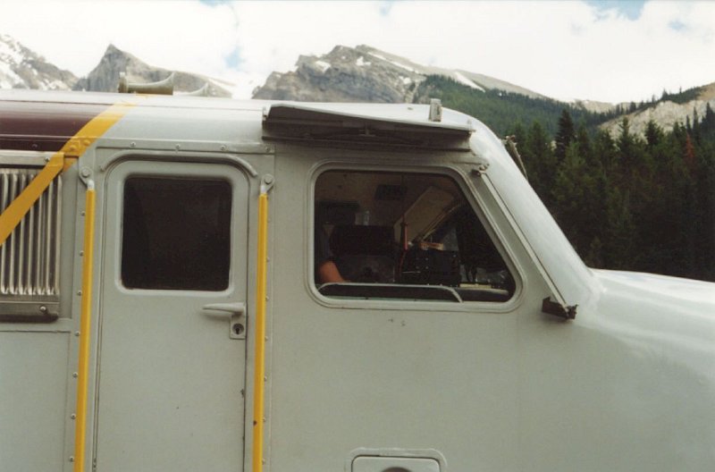 CP1400_9.jpg
