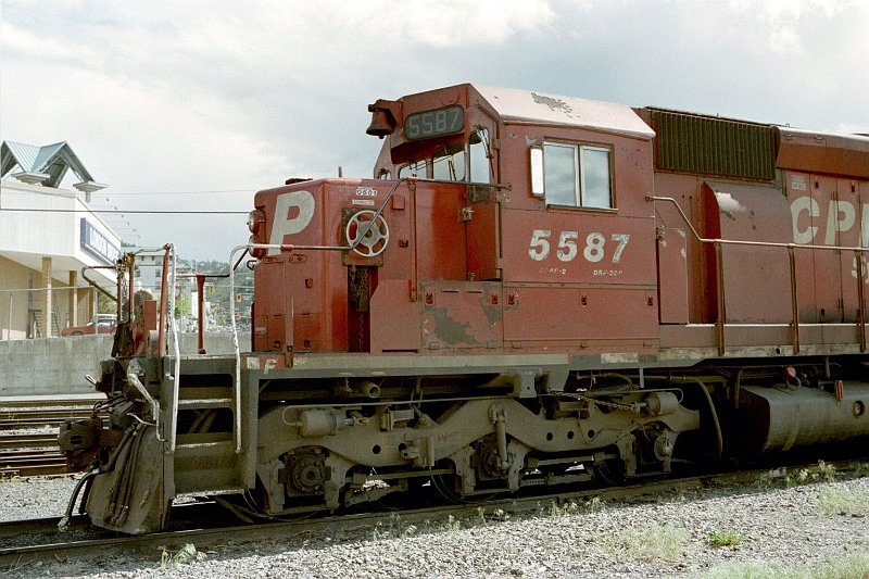 CP5587_2.jpg
