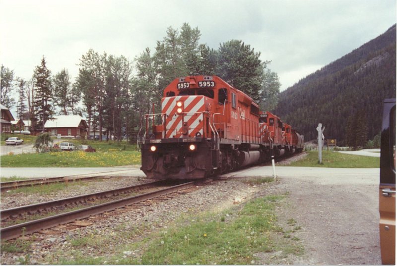 CP5953_2.jpg