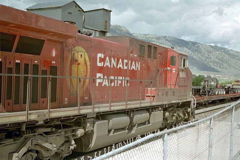CP9665_1.jpg
