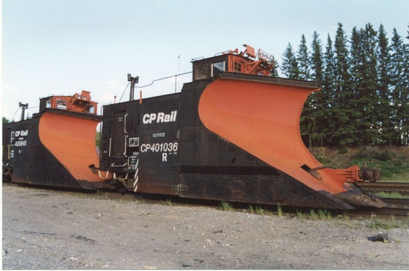 CP401036_1.jpg