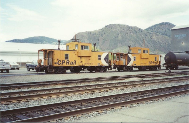 CP434613_1.jpg