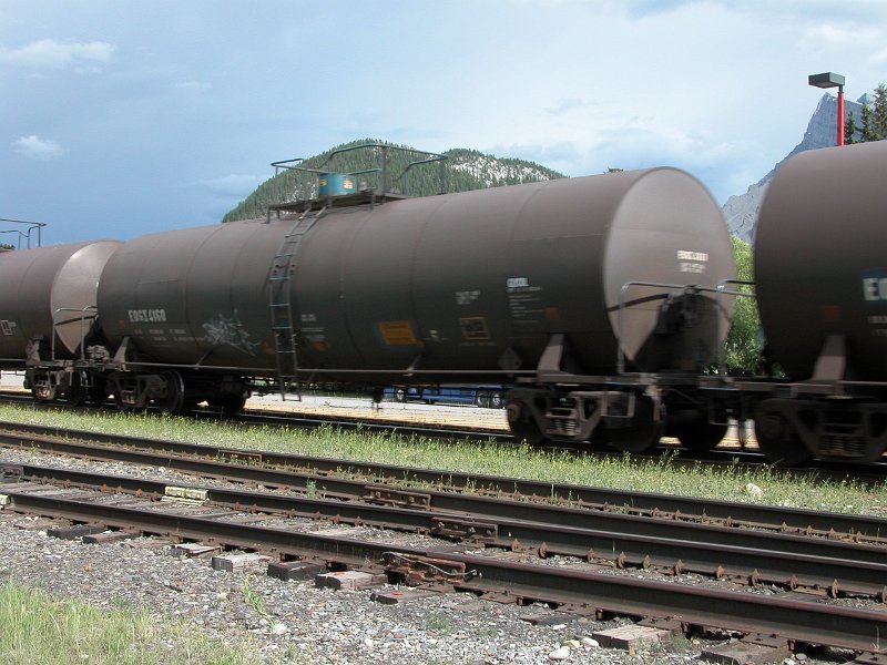 EOGX4160_1.jpg