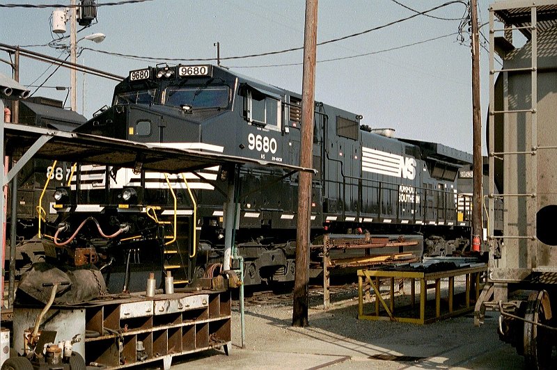 NS9680_2.jpg