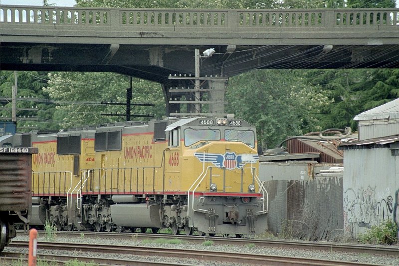 UP4688_2.jpg