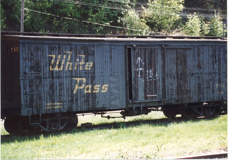 WPYRR742_1.jpg